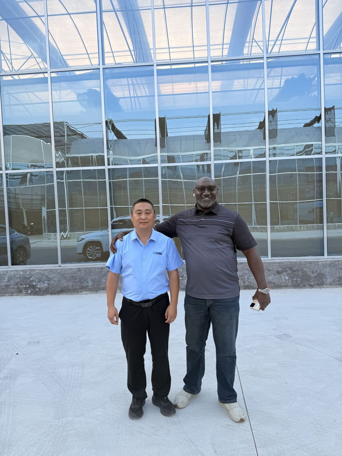 SunuBiz CEO with the greenhouse supplier